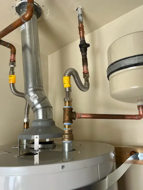 Water heater installation and plumbing repair in Turnbull